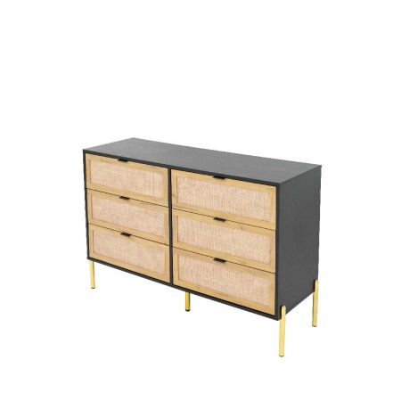 يجعل الطلاء شديد الالتصاق بالخشب، كما يتميز بخصائص مقاومة للماء والخدش.